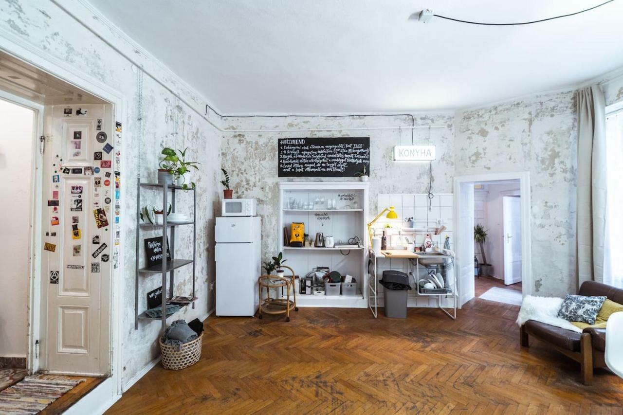 A Szoba Apartman Pecs Luaran gambar